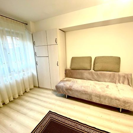 Appartamento Apartament Sara Iasi Esterno foto