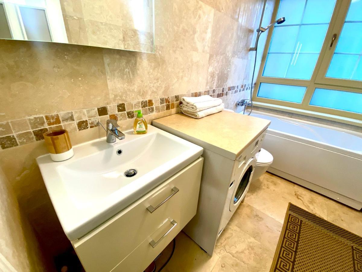 Appartamento Apartament Sara Iasi Esterno foto