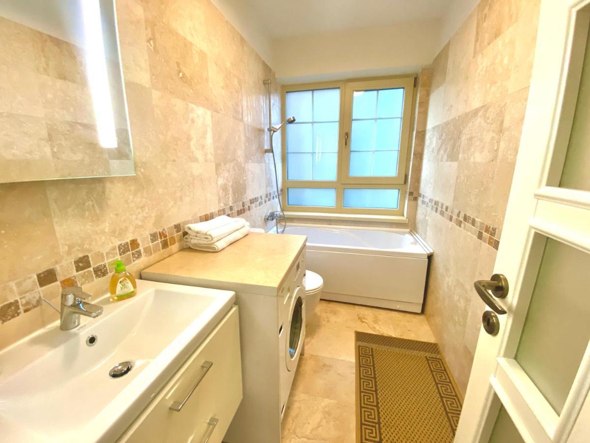 Appartamento Apartament Sara Iasi Esterno foto