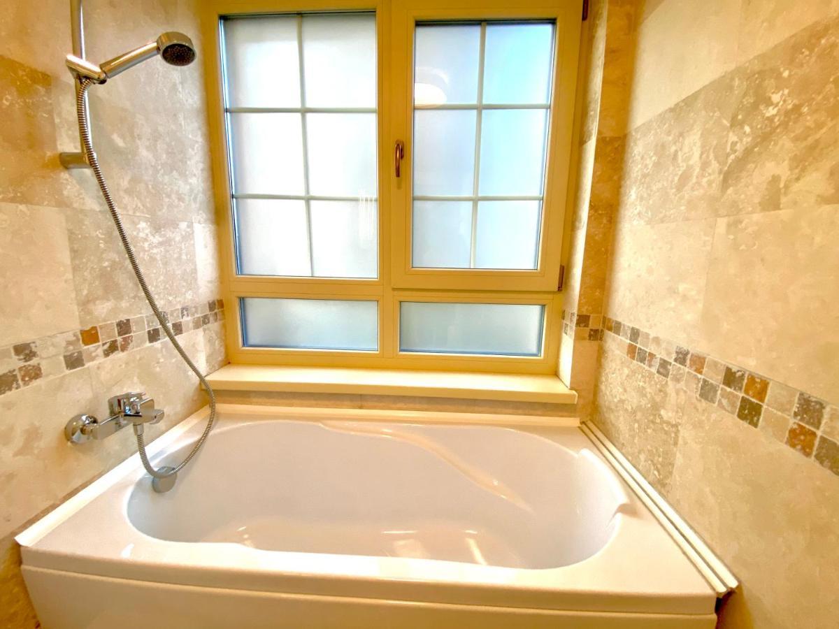 Appartamento Apartament Sara Iasi Esterno foto